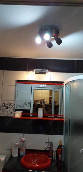 Vand camera camin cu tot cu mobila va rog ma suna?i pe whaysapp la nr - 7