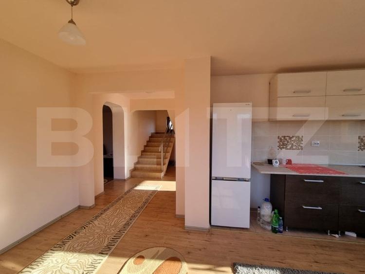 Casa individuala, 195 mp, 6300 mp teren, zona Jucu - 2