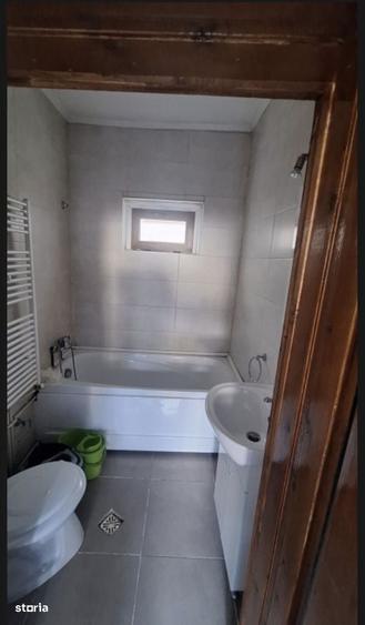 Casă cu 4 camere în Rucăr