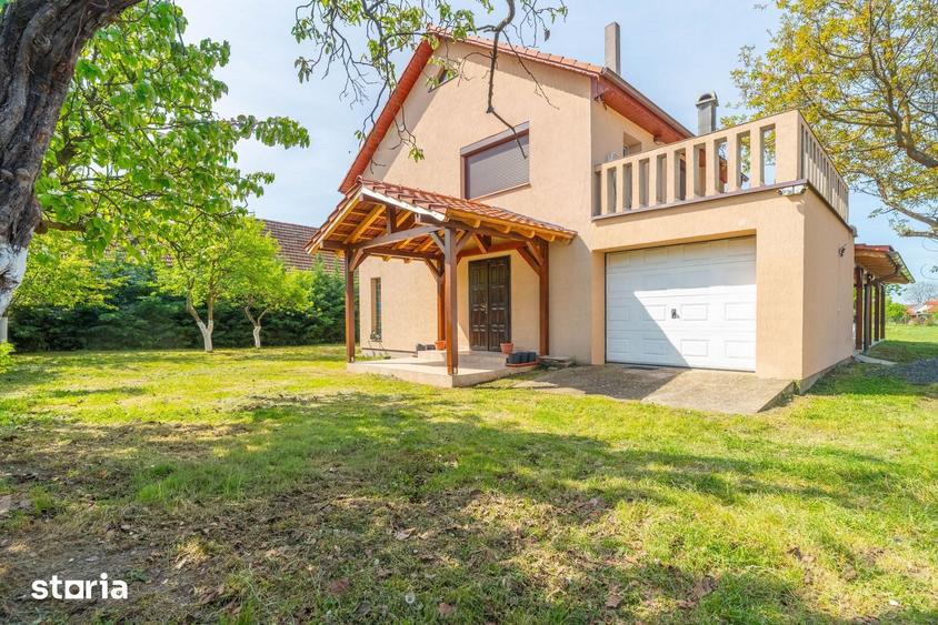Casă cu 4 camere cu Teren 2825 Mp în Păuliș