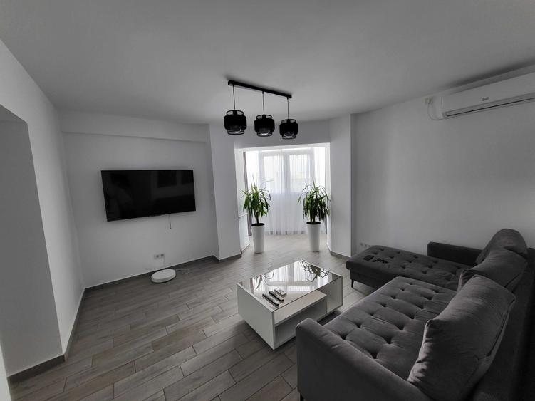Apartament cu 2 camere semidecomandat în Sud