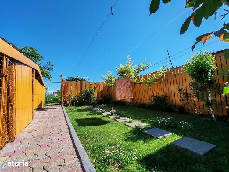 Casă cu 3 camere decomandat cu Teren 1540 Mp în Central