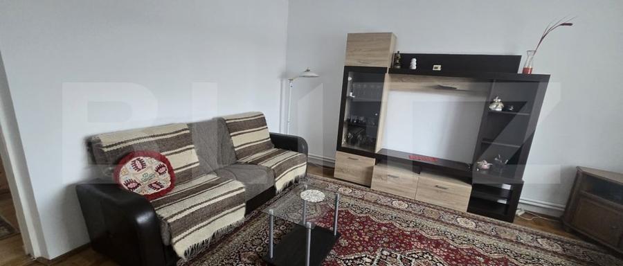 Casă individuală cu 3 camere cu Canalizare în Sărărie