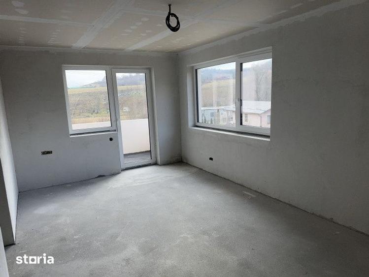 Casă cu 4 camere cu Teren 886 Mp în Sava
