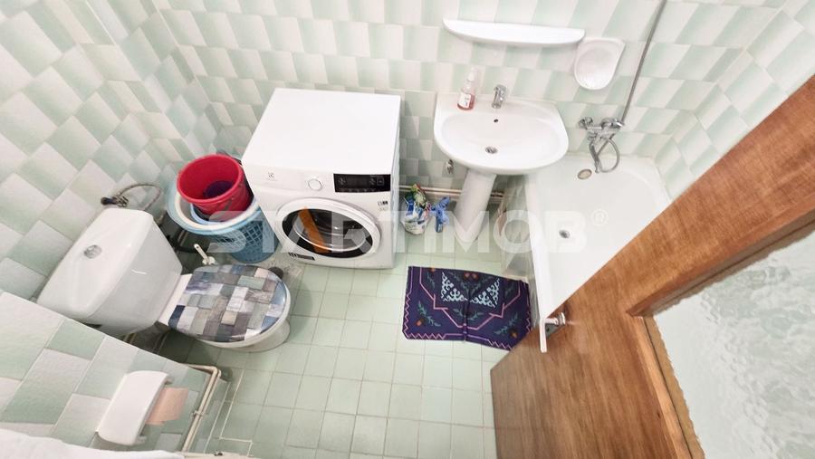 Apartament cu 4 camere decomandat, mobilat în Centrul Civic