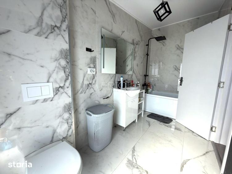 Casă cu 3 camere semidecomandat cu Teren 300 Mp în Hărmanului
