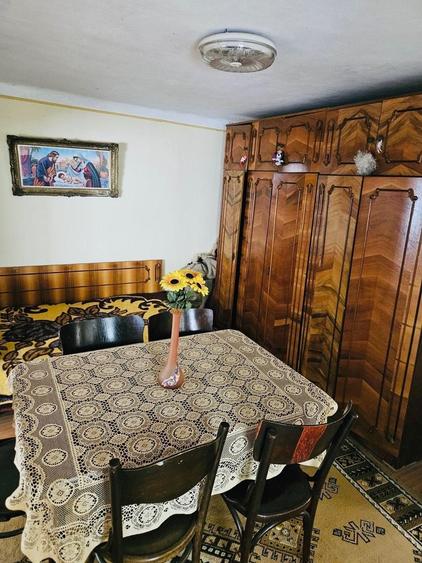 Casă cu 4 camere în Florești