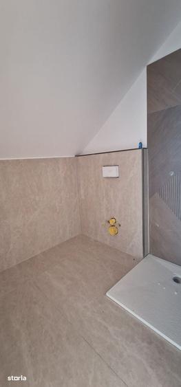 Casă cu 4 camere cu Teren 280 Mp în Lumina