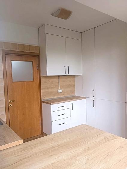 Apartament cu 3 camere în P-ța Unirii