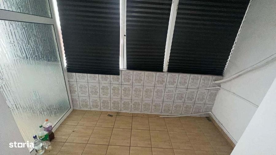 Cernavoda - Str. 9 mai, Apartament cu 3 camere - 69 mp - etaj 3 - 10