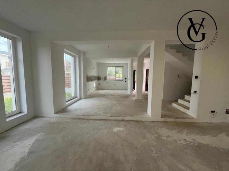 Casă individuală cu 5 camere cu Canalizare în Corbeanca