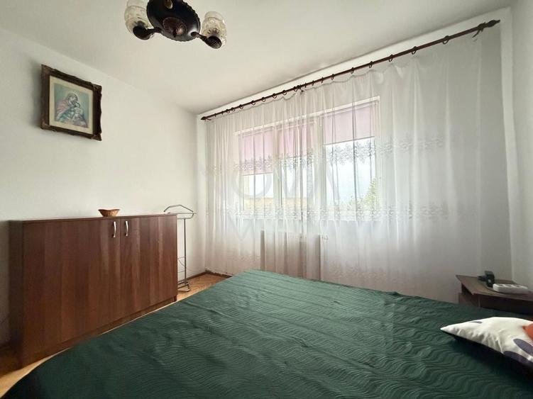 Apartament de inchiriat 3 camere etajul 4, cu lift,  Zona Vasile Aaron - 6