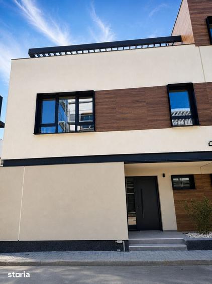 Casă cu 5 camere cu Teren 236 Mp în Exterior Vest