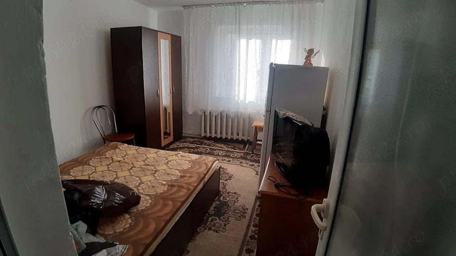 Garsonieră decomandată în Central