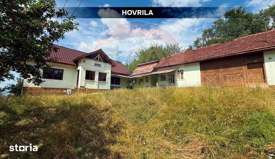 Casă cu 2 camere cu Teren 2628 Mp în Central