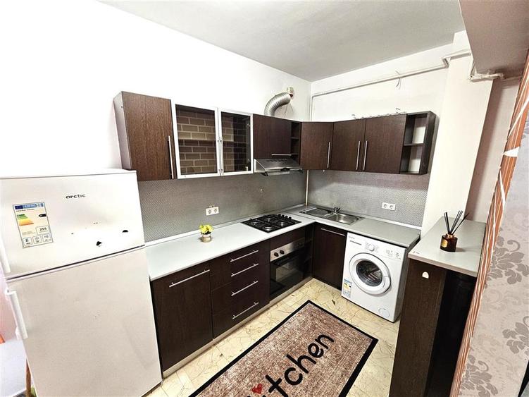 Apartament cu 2 camere decomandat, mobilat în Ultracentral