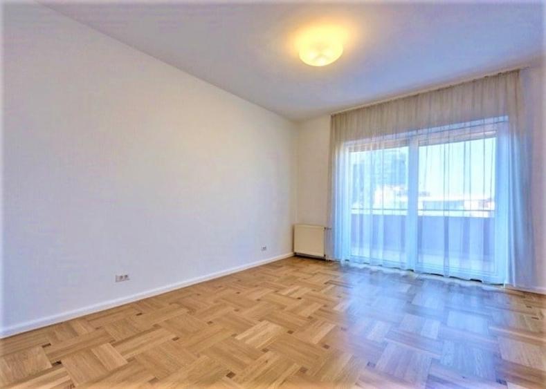 Apartament cu 4 camere în Primăverii