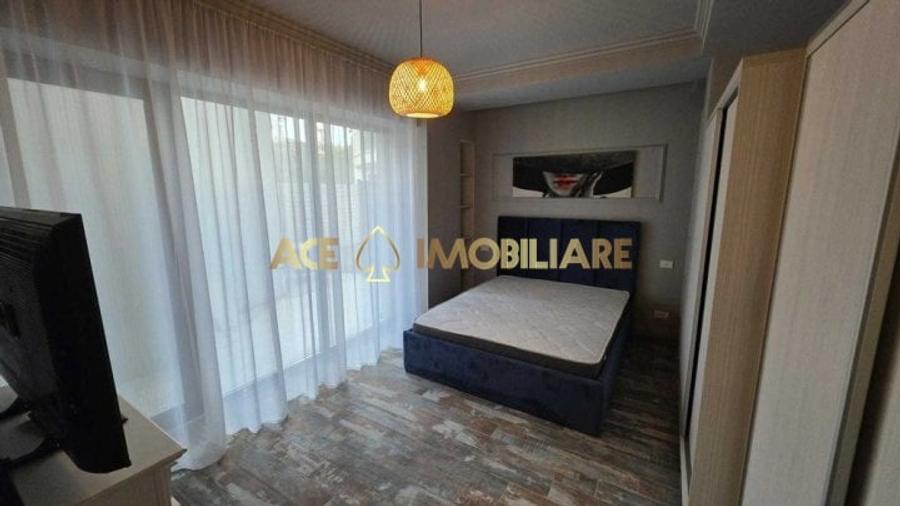 Garsonieră decomandată, mobilată în Decebal