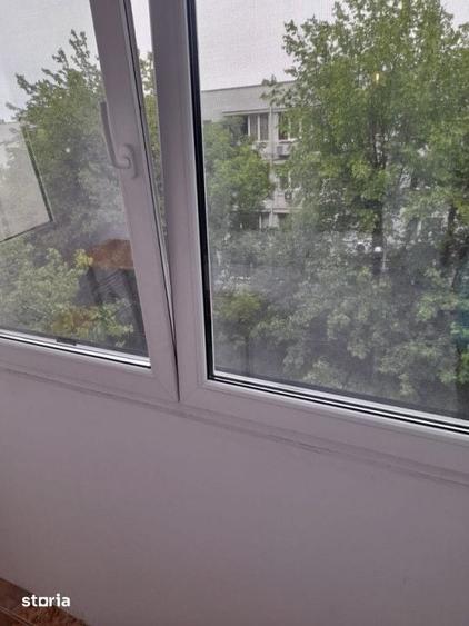 Apartament cu 3 camere decomandat în Dristor
