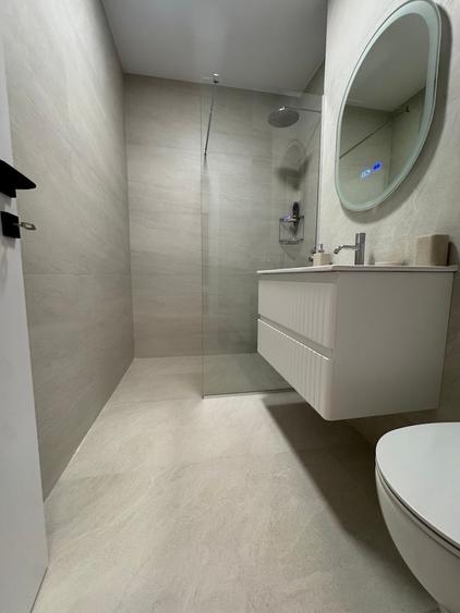 Apartament cu 2 camere semidecomandat, mobilat în Pipera