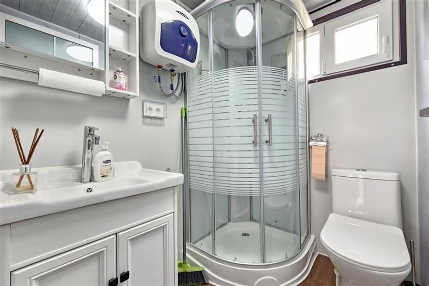 Aeroportului, Teren comercial 2411 mp, Utilitati - 12