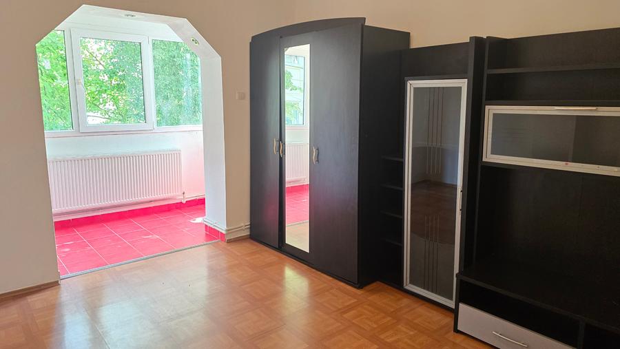 Vand apartament 2 camere in Deva, zona Progresul, etaj 1, bloc de 3 etaje - 1