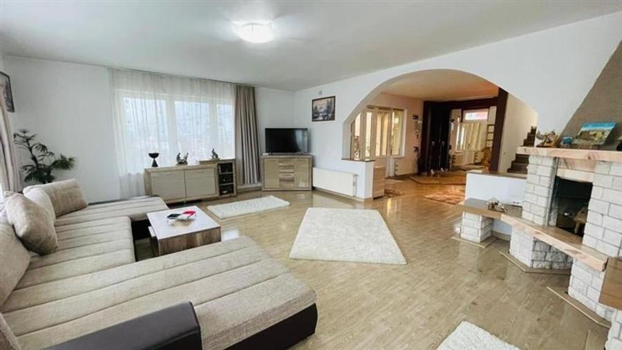 Casa cu 4 camere, 400 mp, situata in cartieurl Zorilor! - 2