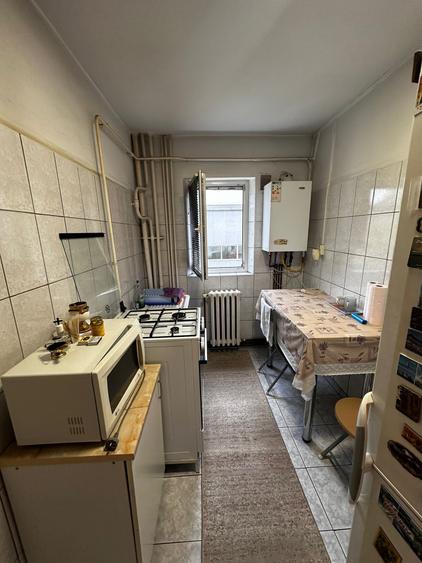 Apartament cu 2 camere, etajul 2/4, zona Alexandru cel Bun - 2