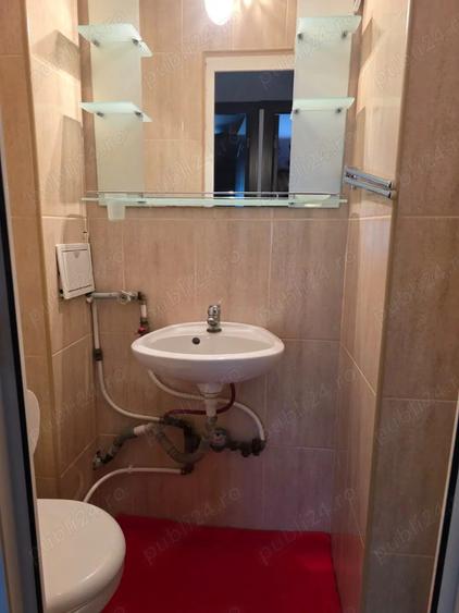 Apartament decomandat 3 camere, 65 m2, etaj 4, Zona Ultracentrala, oras statiune Tg Ocna - 1