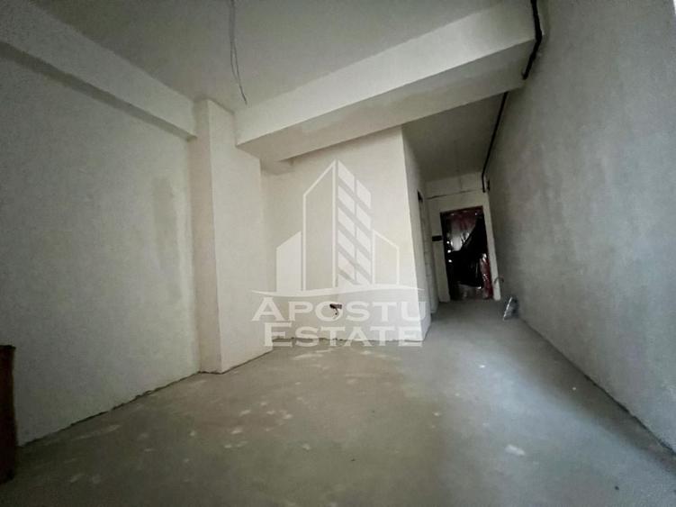 Apartament cu 3 camere nou,etaj intermediar,centrală proprie,zona Alfa - 4