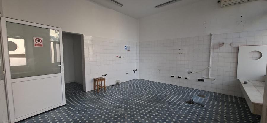 Central - Sp Com - 100 mp  / vitrina stradala 22 m / pretabil orice activitate - 5