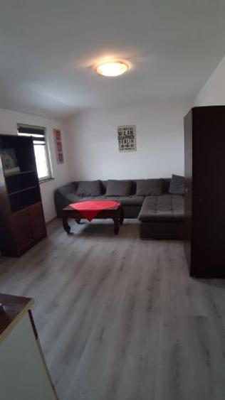 Garsoniera de închiriat  - 1