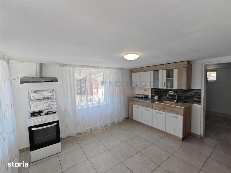 Casa tip parter zona Candesti - 10