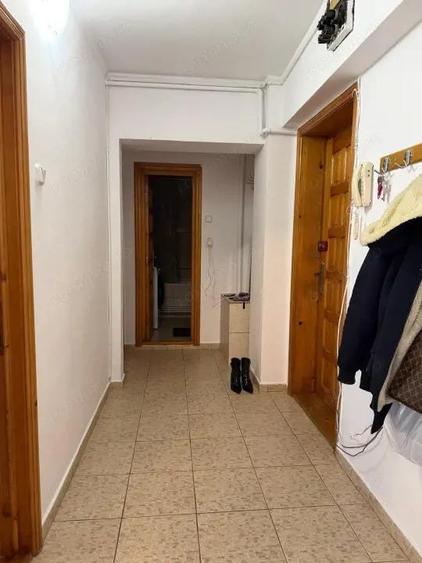 Apartament 2 camere , ultracentral , chirie , Radauti - 8