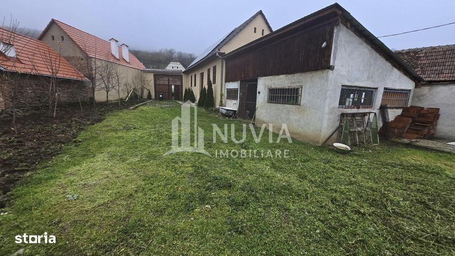 Casa individuala cu 2 camere,500 mp teren,Garbova - 12