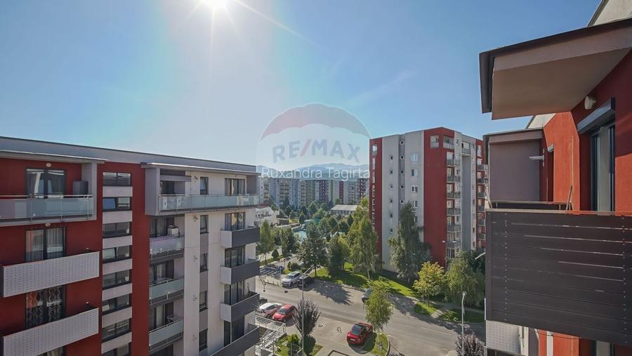 Apartament nelocuit cu priveliste deosebita|parcare|boxa