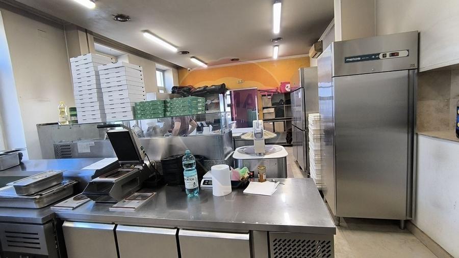 Spațiu comercial de vânzare semicentral - 23