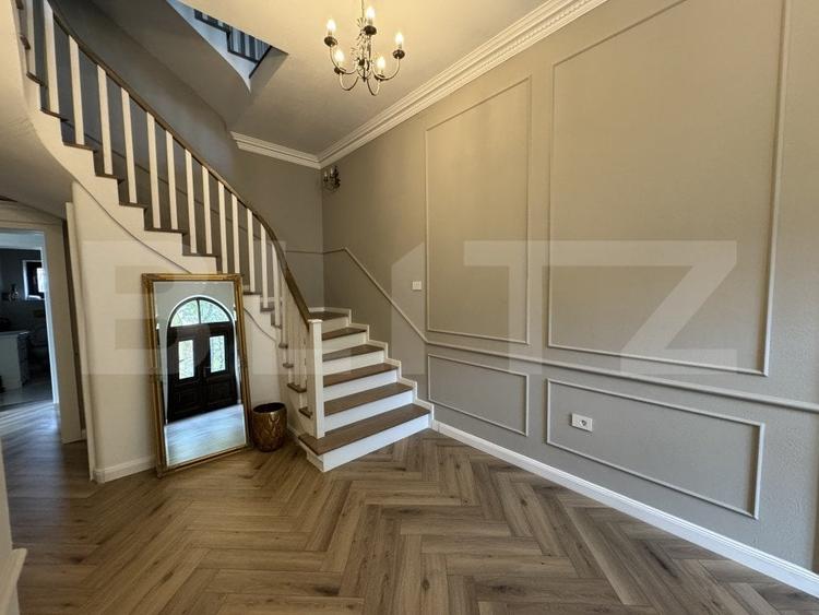 Casa tip conac S + P + E de 365 mpu, pe un teren de 1.143mp, Malu Mare - 2