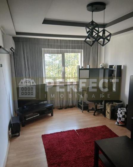 Zona PALTINIS, 58mp, 3 camere , AN 1986!! Pret 71000 euro!! - 1