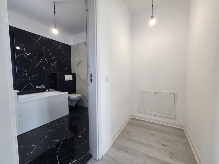 Casă individuală cu 4 camere cu Canalizare în Valea Adâncă