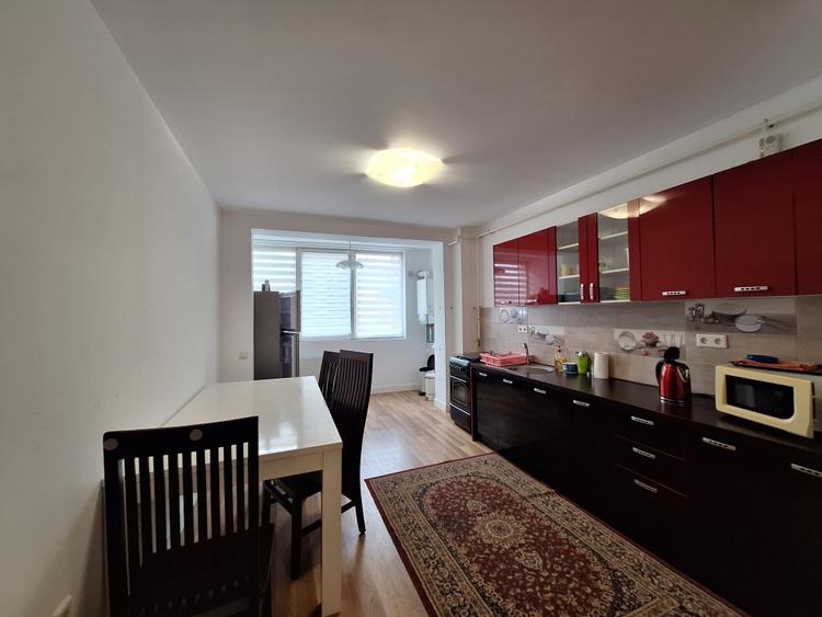 Apartament cu 2 camere, 67 mp, zona Florilor - 3