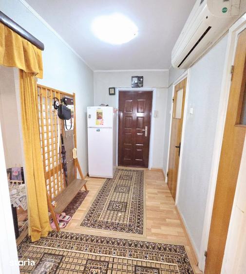 Apartament 3 camere+garaj- zona 1 Mai - 13