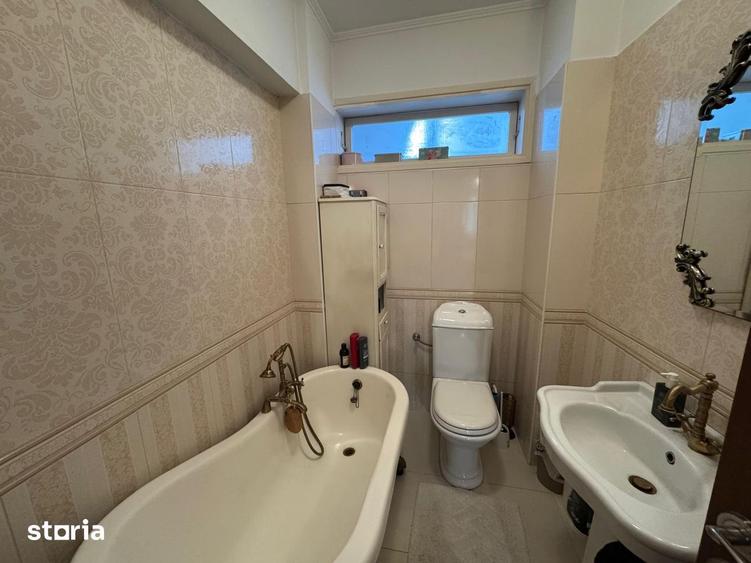 Vanzare apartament trei camere 84mp in vila garaj Cotroceni Medicina - 1