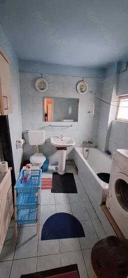 Inchiriez Apartament la Etaj intr-o casa P+1 - 3