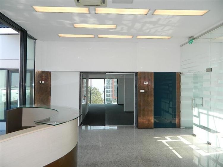 OFERTA ! Birouri LUX , 40 mp+terasa, Cladire noua , Aradului - 1