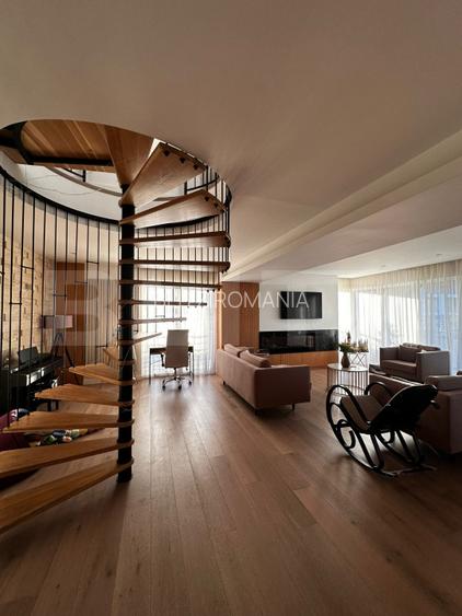 Apartament tip penthouse, 230 mp, 260 mp terasa, 2 garaje, Buna Ziua
