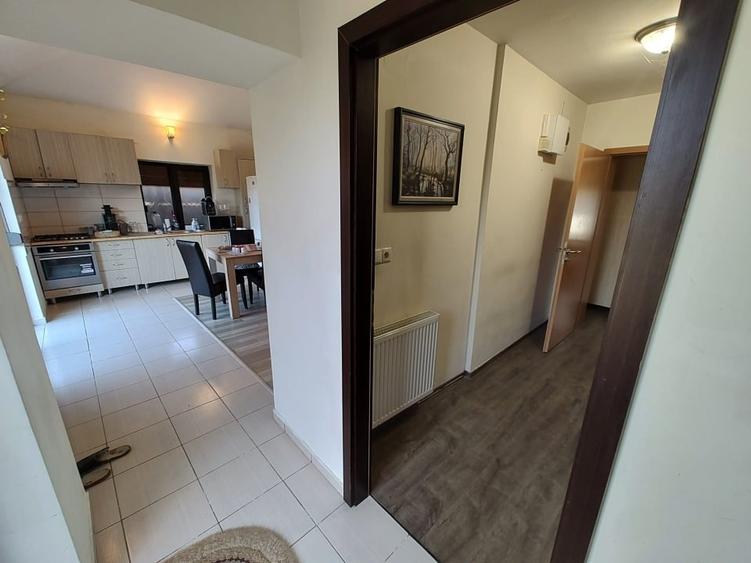 Oază de liniște cu "parc" privat în vatra satului - 3