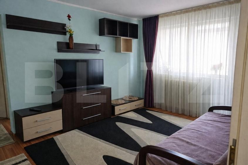 Apartament de 2 camere, 52.29 mp, zona Piata Nicolina - 1
