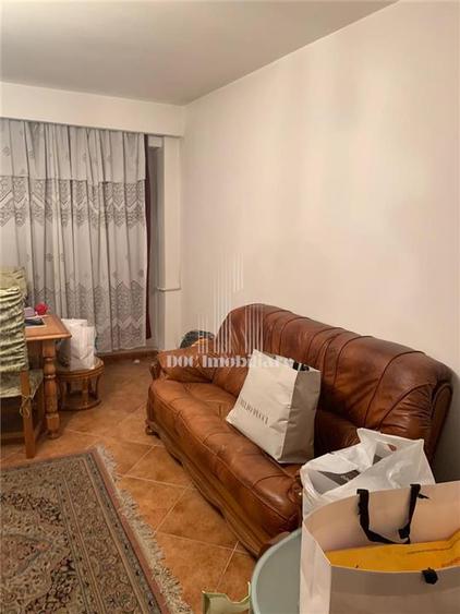 Vanzare 3 camere | Camera de comert-Unirii | 10 minute metrou | Comision 0% - 1