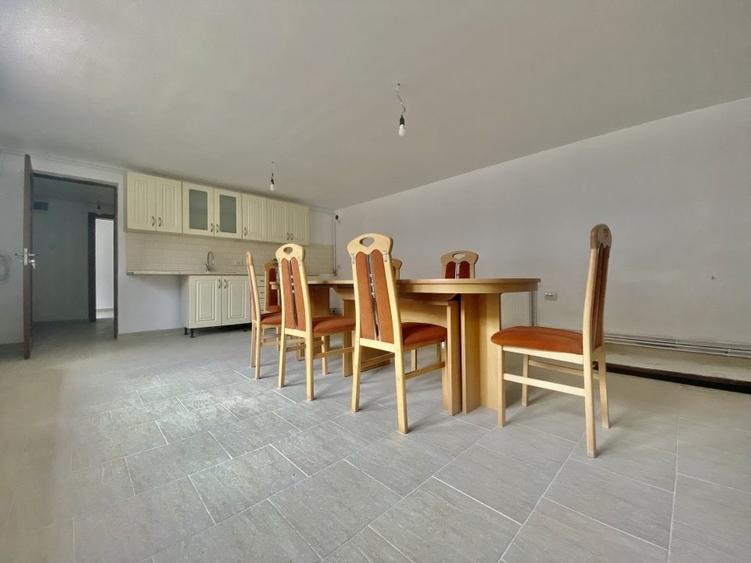 Vanzare casa P+1, teren 410 mp, zona centrala Targoviste. - 9